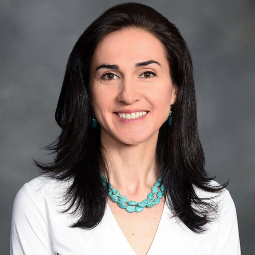 Dr. Andreea Kiss